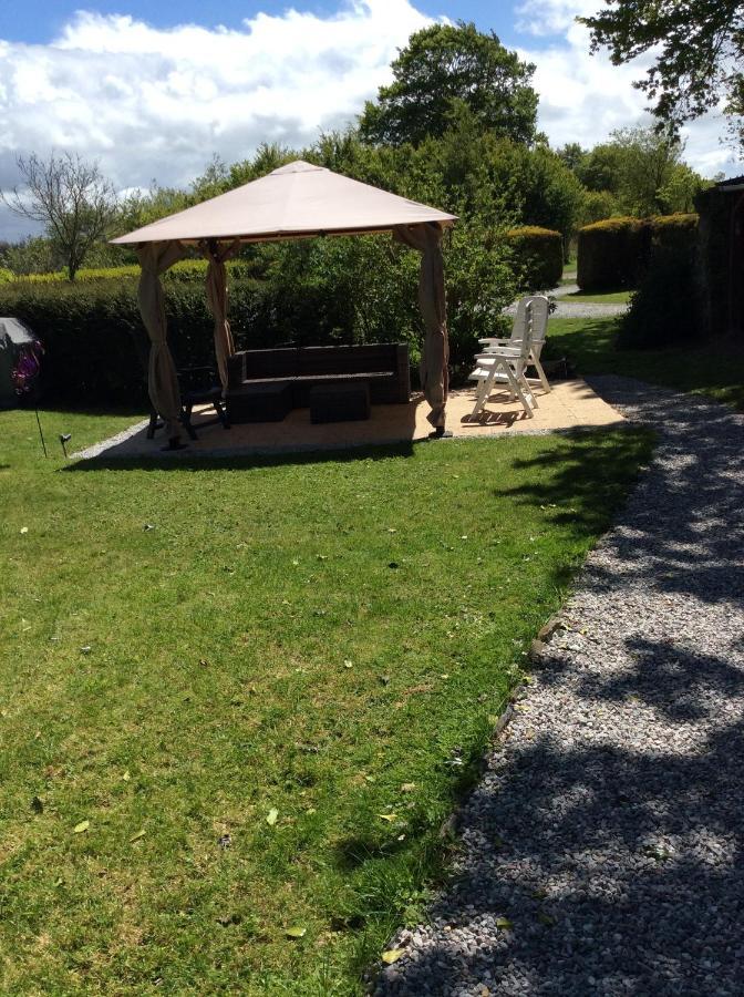 Le Boterff Gites Et Camping Saint-Mayeux エクステリア 写真
