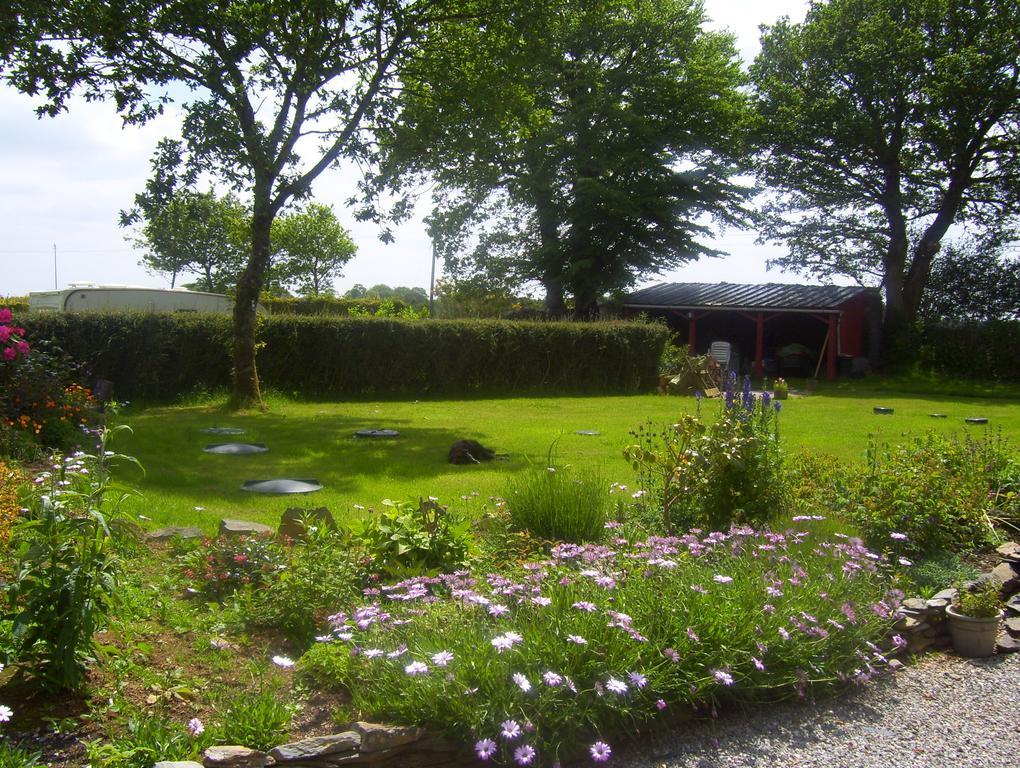 Le Boterff Gites Et Camping Saint-Mayeux エクステリア 写真